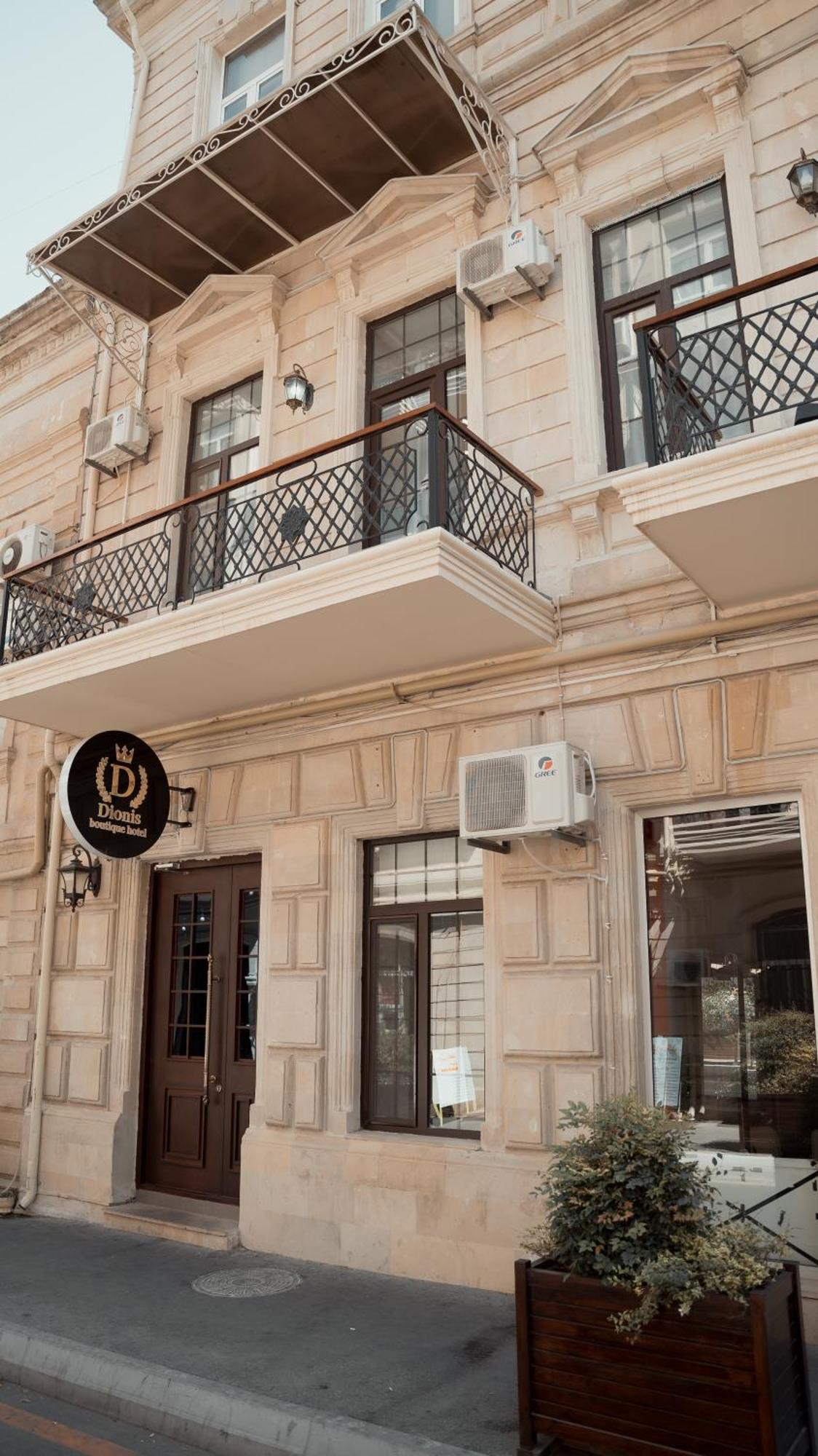 Dionis Hotel Bakoe Buitenkant foto